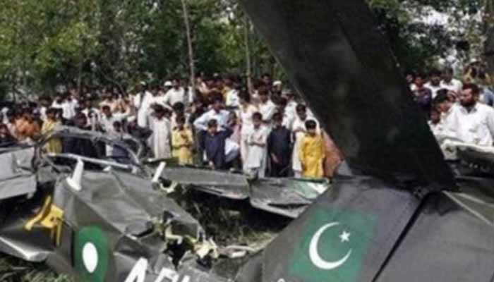 Mardan: Pakistan Air Force training aircraft crashes, 2 pilots martyred