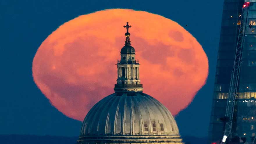 Stargazers dazzled by Strawberry Moon as it lights up night sky