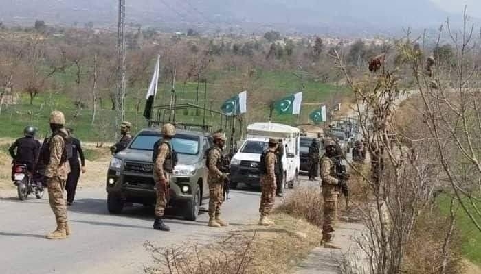 Fitna al-Khawarij attack on police check post in Tank, 12 Khawarij killed