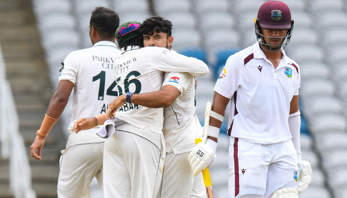 First Test: West Indies score 194 for 3 against Pakistan on day one