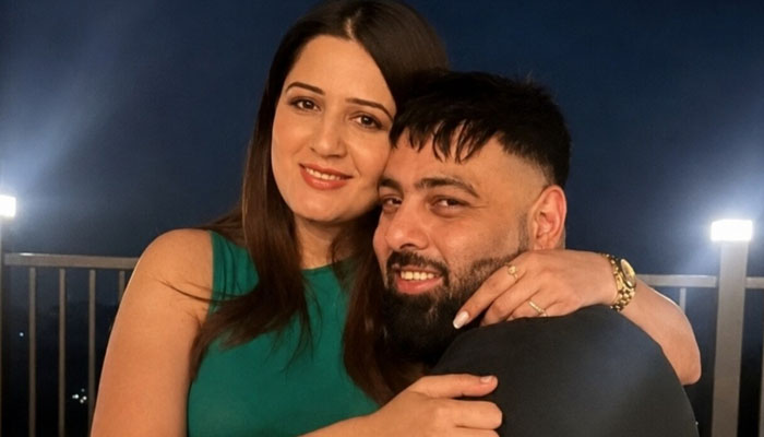 Isha Rakhi breaks silence on rumors of separation from Badshah
