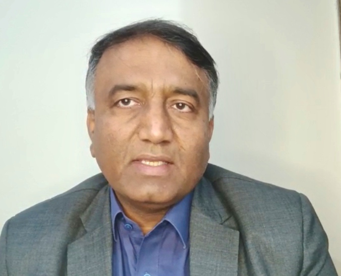 Why Is the Medicines Expert Confined to the Counter?